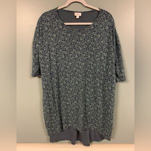 LuLaRoe 🌸 Printed Irma